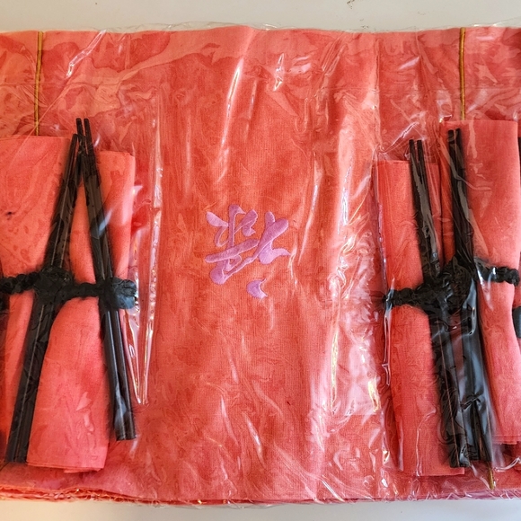 Asian Inspired Placemat & napkin set with chopsticks (6) - Picture 1 of 6